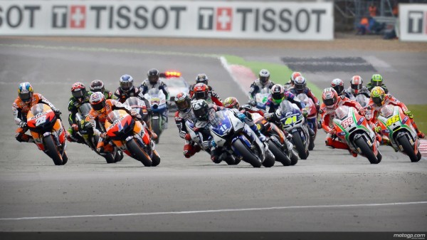 Hoy empiezan los test de MotoGP 2013 en Valencia MotoGP-Comision-600x337