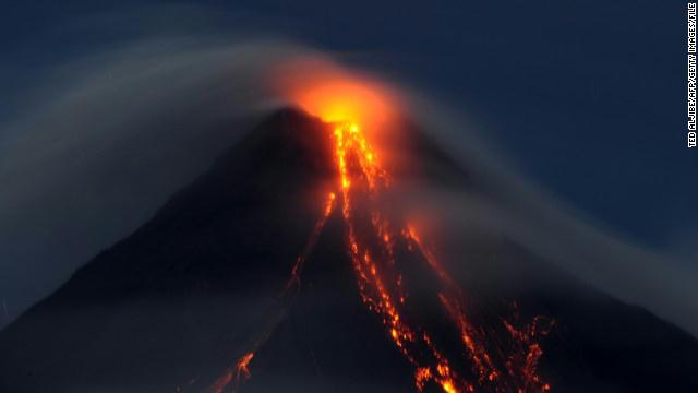 فصل المقال فى البركان والزلزال Gal.mayon.volcano.jpg_-1_-1