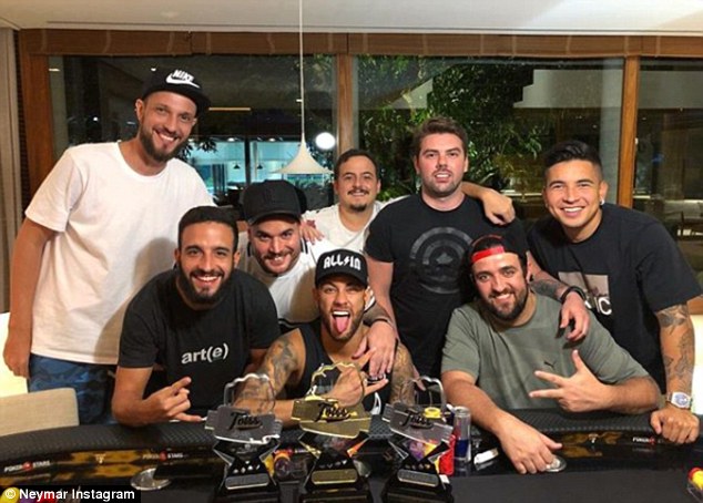 Neymar enjoys a game of poker with friends  4A8158A100000578-0-image-a-5_1521888352511