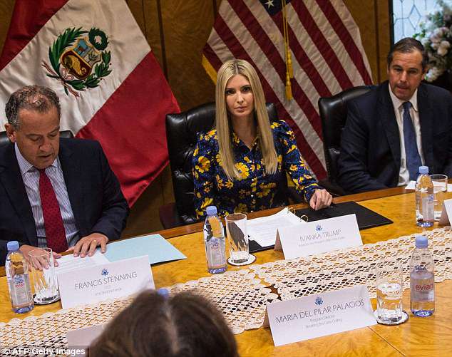 The Serious Side - part 6 - Page 3 4B1753DD00000578-5609411-Girl_power_During_her_trip_to_the_Lima_Stock_Exchange_Ivanka_met-m-18_1523563419506