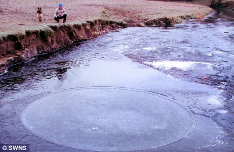 Walker discovers rare ice circle phenomenon in British waters for the first time Article-1114071-030A721B000005DC-32_468x305