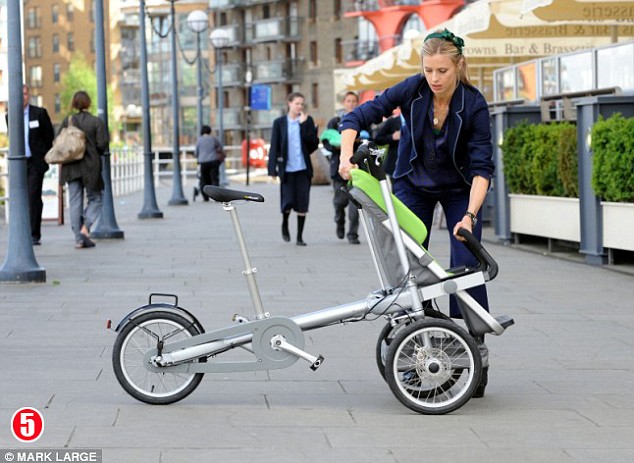 Could this be the ultimate get-fit gadget for yummy mummies? Introducing the buggy that turns into a bike in 20 seconds Article-1181555-04F0F185000005DC-34_634x463