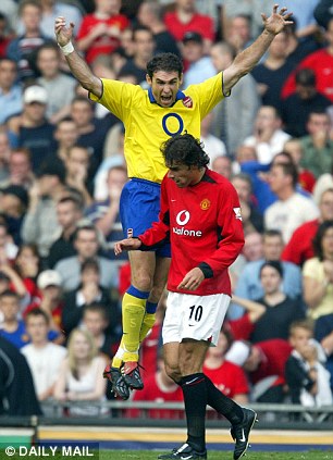 Arsenal players perform ballet Article-0-006CA9B200000258-654_306x423