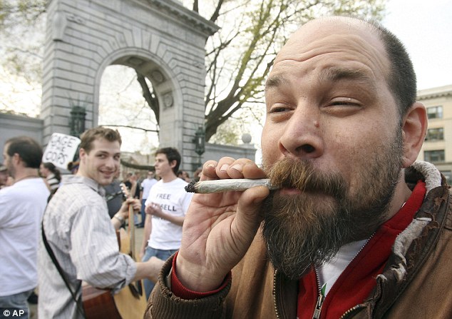 4/20 2010 in pictures Article-0-093888B9000005DC-114_634x447