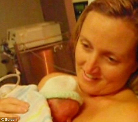 Mother’s Love brings Life back to her Son Two-Hours after Pronounced Dead!* Article-1306283-0AEB63BF000005DC-92_468x415