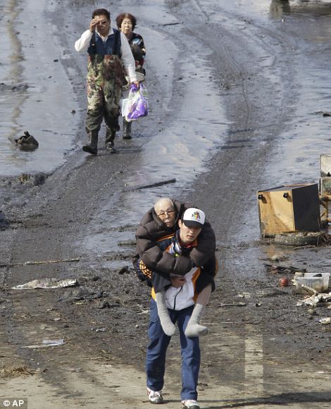 The shocking reality of Japan in pictures Article-1365569-0B271F3B00000578-573_470x580