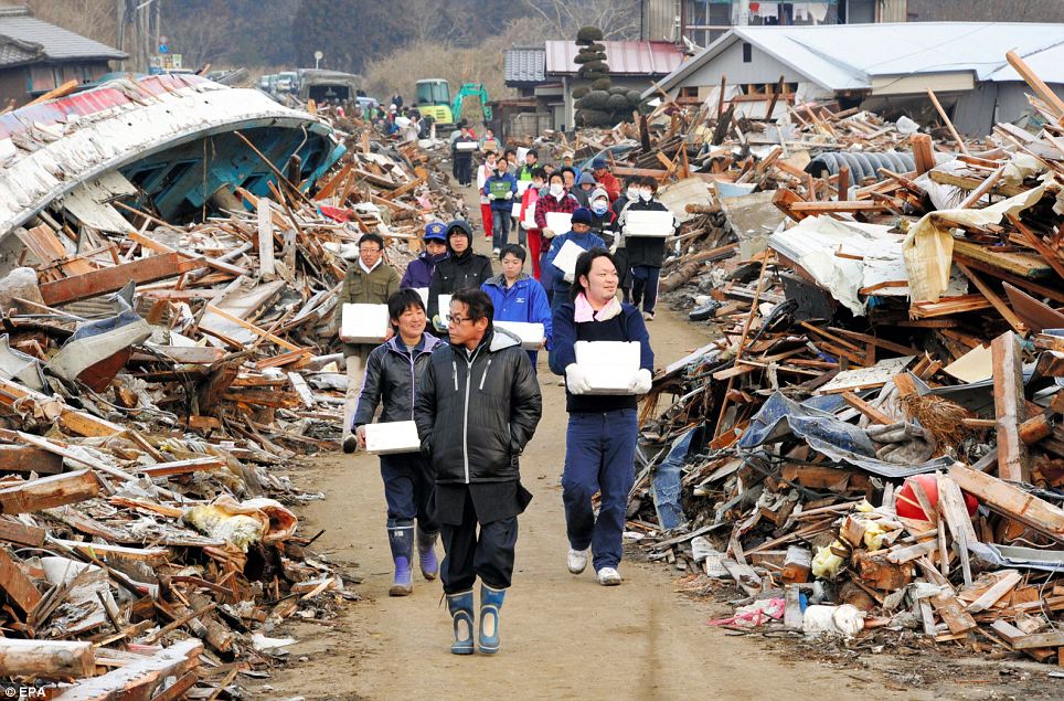 The shocking reality of Japan in pictures Article-1365569-0B27A3A700000578-714_964x635