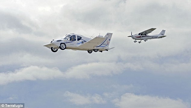 Flying Cars Coming Soon Article-2015744-0D0BA07200000578-240_634x360