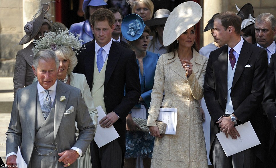 BODA DE ZARA PHILLIPS Y MIKE TINDALL 30/07/2011 - Página 5 Article-2020533-0D3B05F600000578-537_964x587