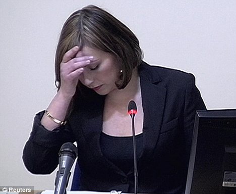 Leveson Enquiry 23/11/11 - McCanns to give evidence - Page 9 Article-2067225-0EF942DF00000578-418_468x384