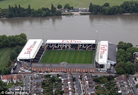 Fulham Football Club Article-2085658-0F6E85A000000578-398_468x321