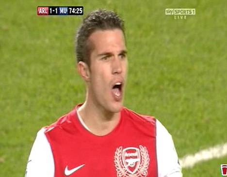 Robin van Persie  Article-2090345-11690220000005DC-503_468x365