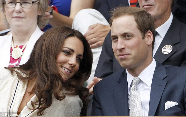 Mariage du prince William et Kate Middleton - Page 18 Article-2168692-13EC2D7F000005DC-864_634x401