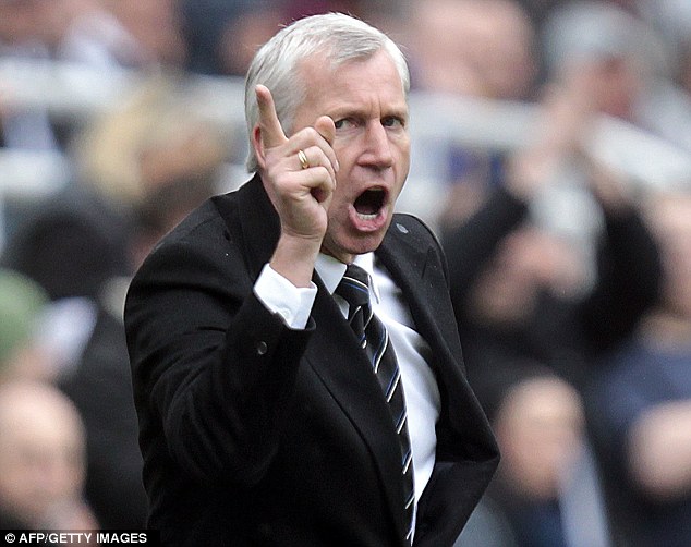 Alan Pardew - menader godine - Page 6 Article-2255488-16B48654000005DC-136_634x502