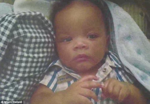 DONTRELL MELVIN - 5 months - (7/2011) - / Person of interest: Father Calvin Melvin Jr - Miami, FL Article-2260826-16E11F43000005DC-30_634x441