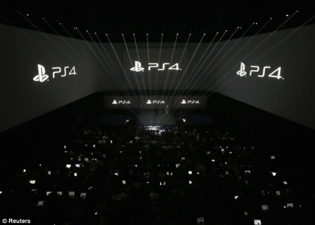  [تقرير] وأخيراً الإعلان الرسمي عن جهاز ps4 وملخص لمؤتمر شركة sony وأهم الألعاب Article-2281996-18299E23000005DC-624_634x452