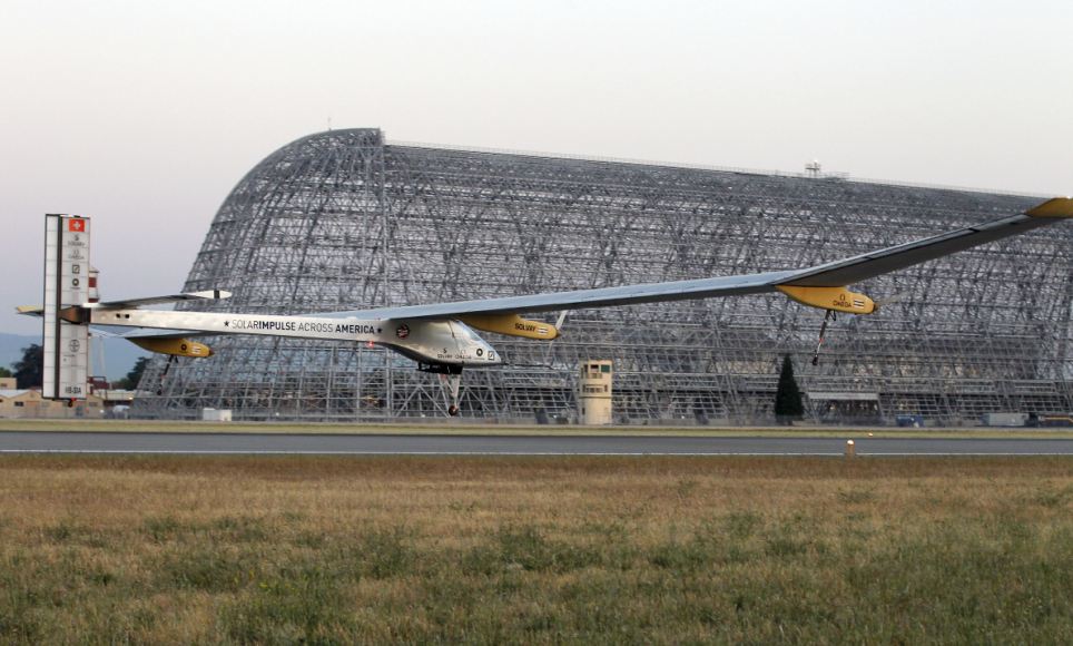 [Internacional]Solar Impulse inicia travessia dos EUA  Article-2318986-199BA1E8000005DC-390_964x580