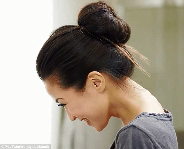 VIDEO - Rise of the 'sock bun': How to master the hipster updo that is fast becoming the height of hair fashion Article-2326370-19D7FADA000005DC-437_634x515