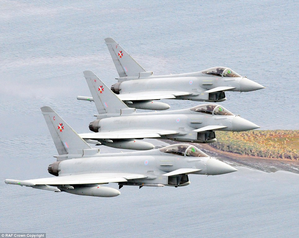 Eurofighter Typhoon - Photo Article-2336526-1A2AA15A000005DC-594_964x766