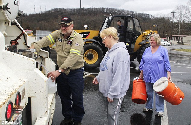 FEMA Region 3 Has Been Activated: Emerency Situation Breaking In West Virginia Article-2537781-1A932B8F00000578-874_634x415