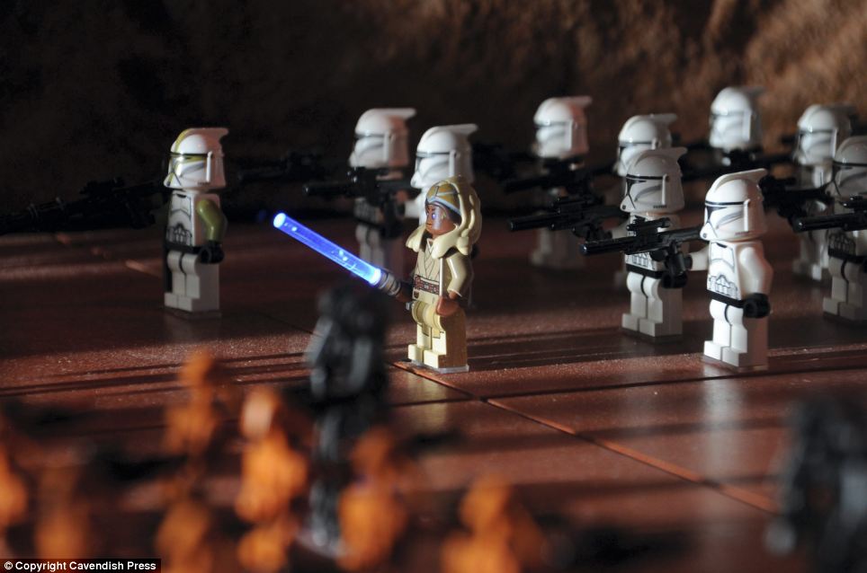 La película Star Wars recreada con LEGO Article-2563717-1BAA793700000578-505_964x638