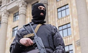 Kremlin accuses U.S. security firm sending 'private army' to Ukraine  Article-2599700-1CED51B700000578-748_308x185