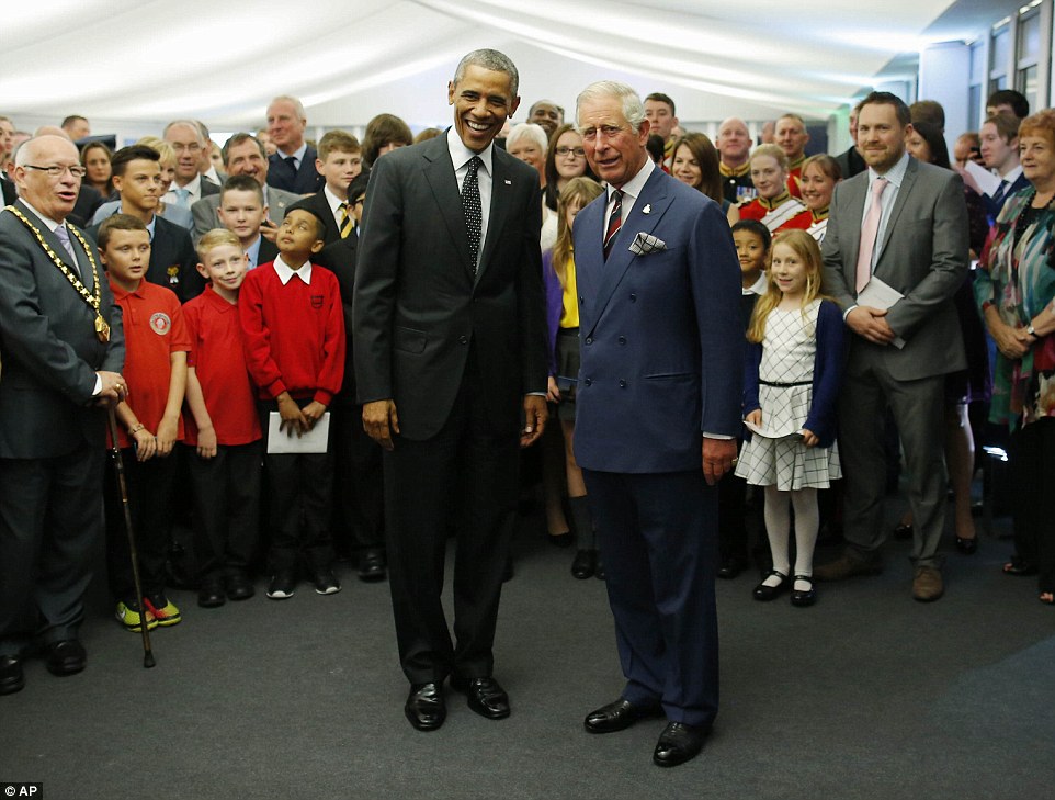 ¿Cuánto mide el Príncipe Carlos? / Prince Charles - Altura - Real height 1409861512686_wps_3_President_Barack_Obama_me