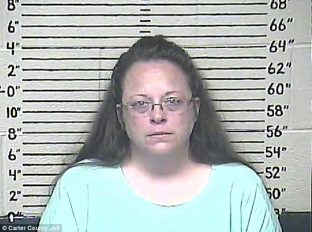 Jailed!... 2BF3E25500000578-3221190-Jailed_Kim_Davis_seen_in_her_mug_shot_was_jailed_on_Thursday_for-m-3_1441318263960