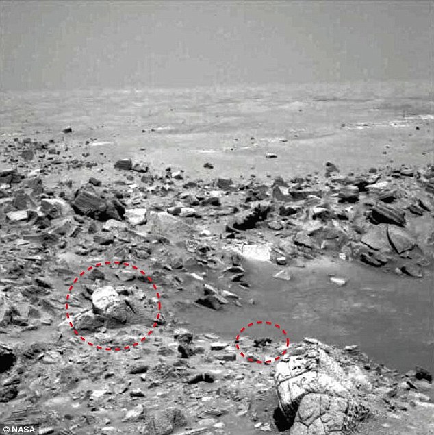 It this the 'Face of God' on MARS?  2E9E12FA00000578-3326288-image-a-1_1447980030217