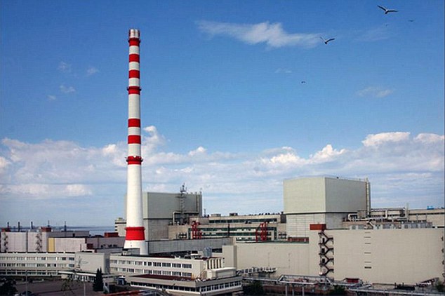 Russians flee city and panic-buy iodine over fears of a radioactive leak cover-up when huge cloud of steam emerges from nuclear plant but officials say ‘It’s fine’   2F8D3AE100000578-0-image-a-2_1450717803671