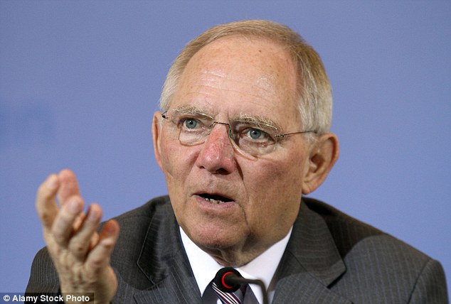 Njemačka: ministar financija Schaeuble najavio oporezivanje goriva, a sve kako bi se financirao novi emigrantski val 303965B200000578-0-image-a-46_1452954036411