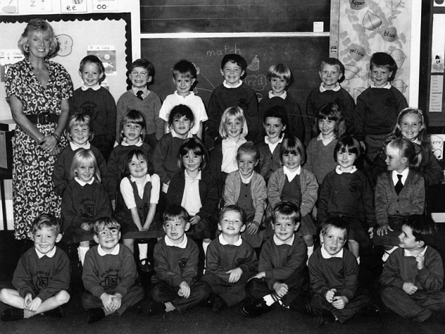 Amazing Shit 034414360000044D-3488896-Tragic_School_children_from_Primary_One_class_with_their_teacher-m-16_1457773905179