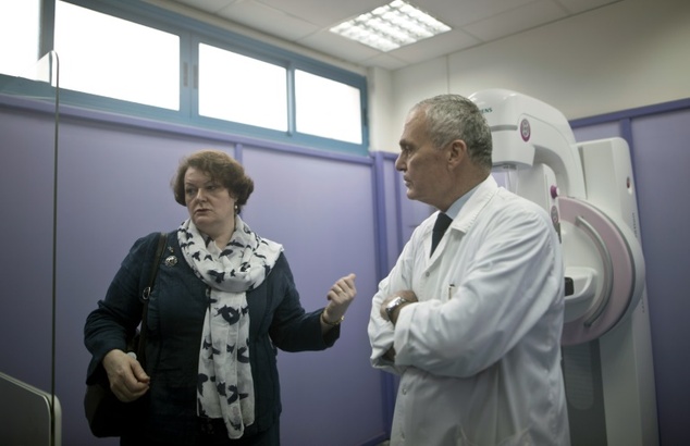 British MP performs life-saving cancer operation for Palestinians Article-doc-9g93v-kn6IeHned7b4c3b327c16c9aeba-925_634x410