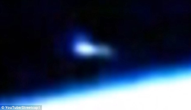 UFO Update!  UPDATE: Massive "Ship" Over Africa - Page 2 390C907F00000578-3819209-image-a-4_1475483250962