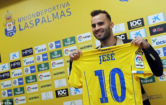 Minuto y resultado - Página 13 3CB42A7100000578-4180186-Striker_Jese_has_completed_a_move_to_Las_Palmas_from_French_side-a-13_1485972961043