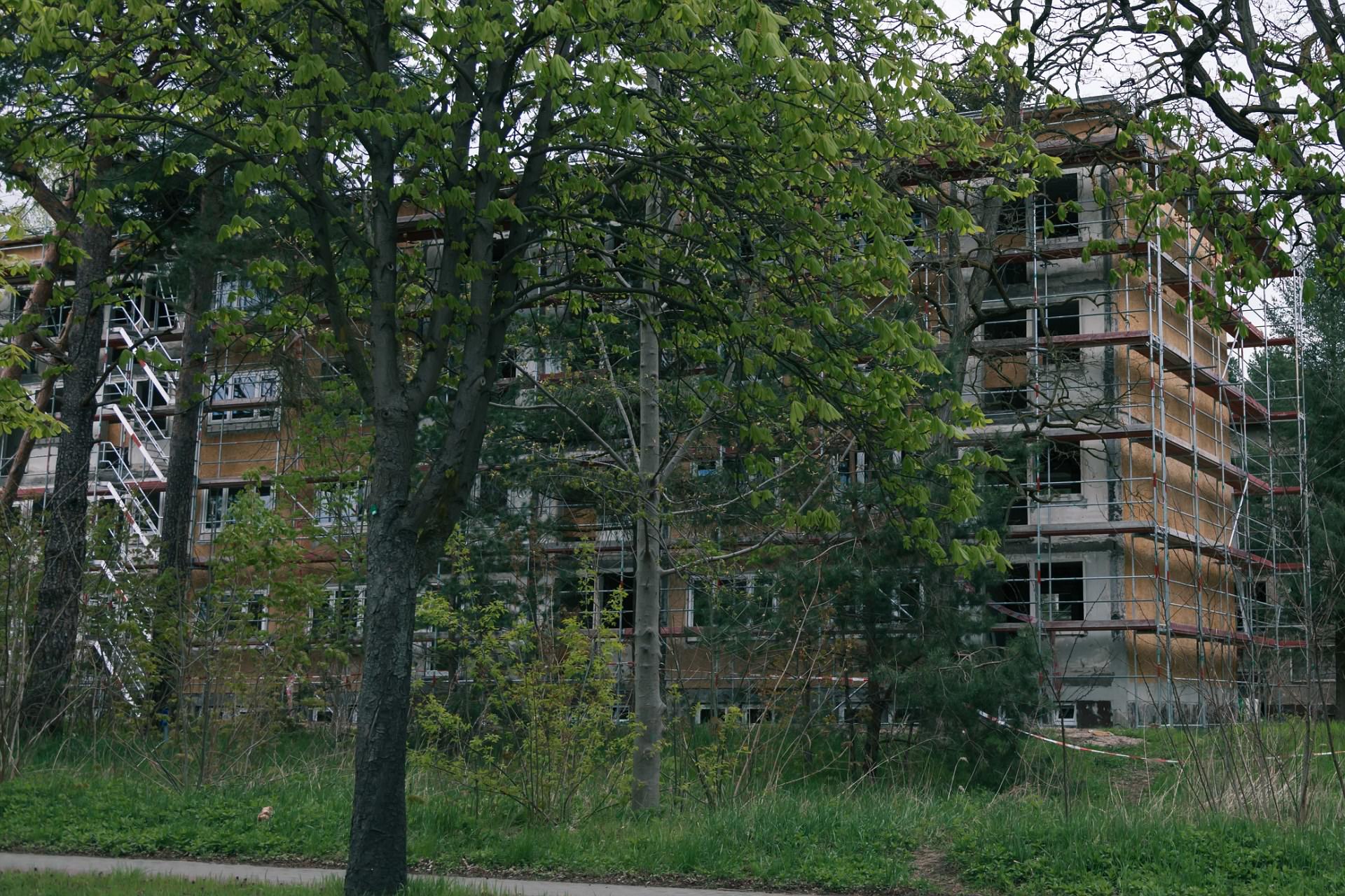 Wünsdorf, base soviética abandonada en Alemania  402FF8AE00000578-0-image-a-67_1494505668071