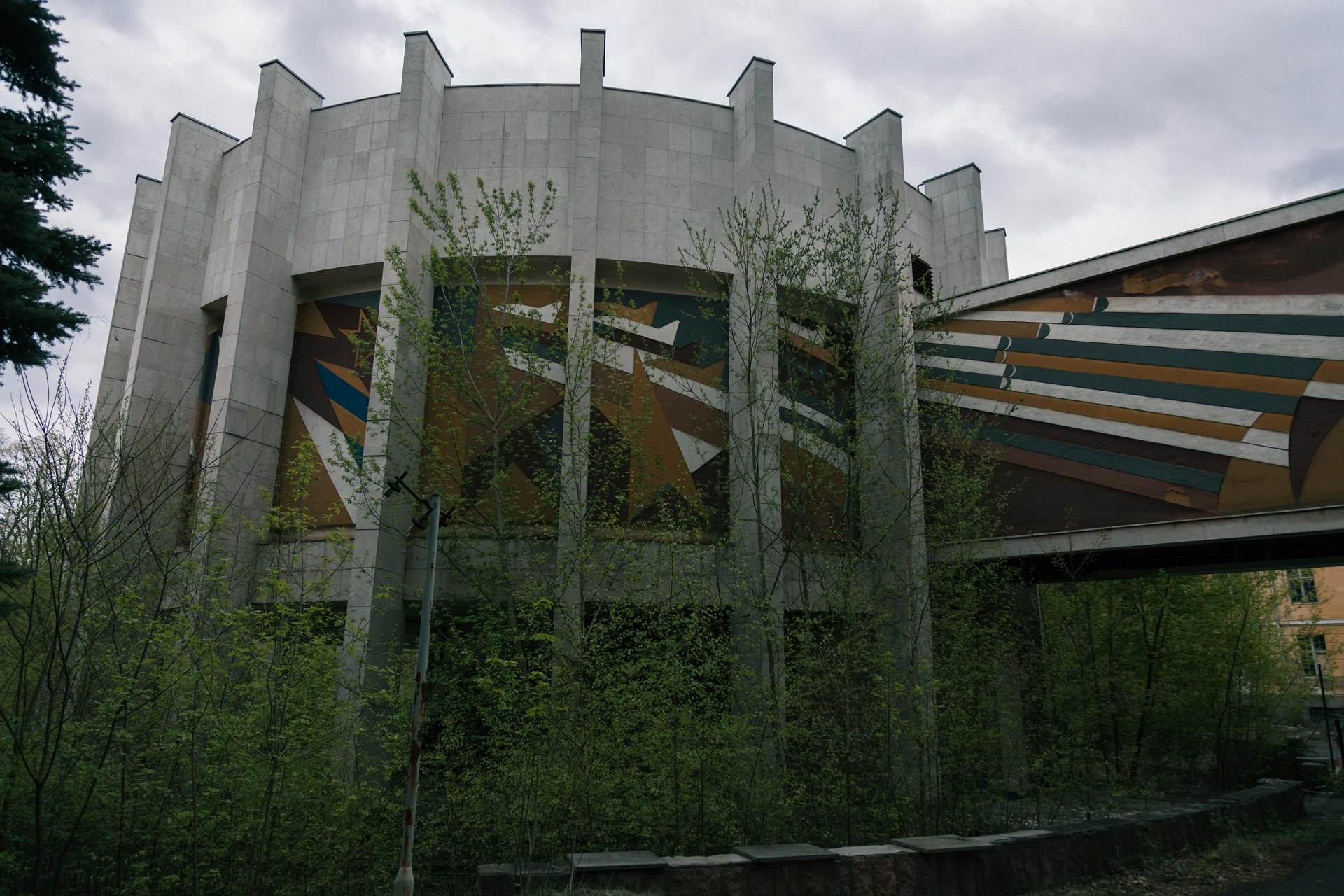 Wünsdorf, base soviética abandonada en Alemania  402FFA7600000578-0-image-a-87_1494506721489