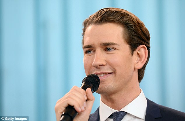 Novi kancelar? Sebastian Kurz, dečko kojem se žuri postati najmlađi europski vođa - Page 3 455F265100000578-4982100-image-a-30_1508110088724