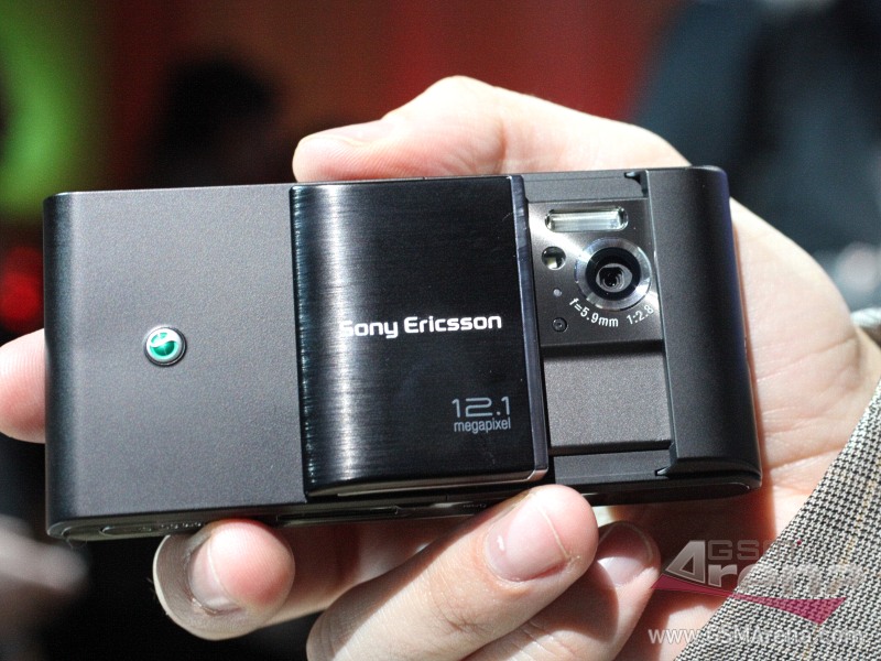 شىء خرافى من سونى اريكسون Sony Ericsson Idou Gsmarena_049