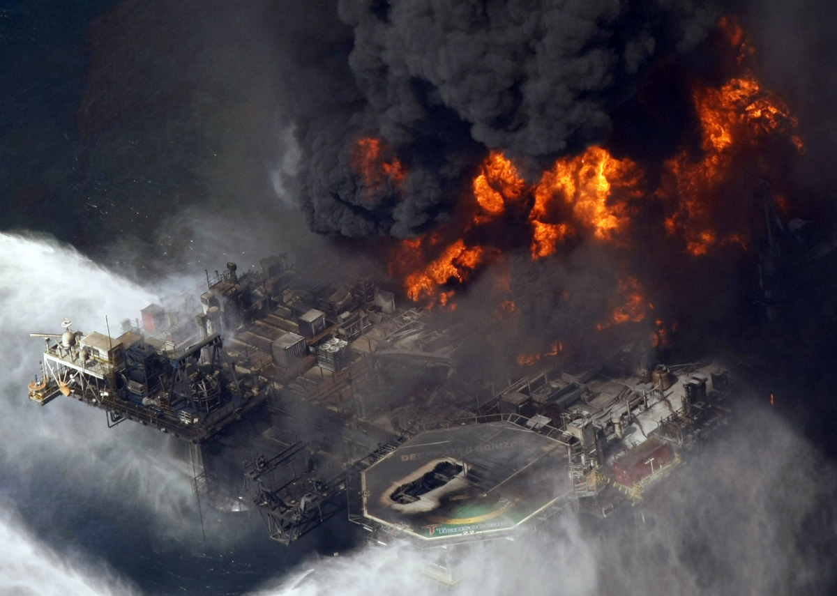 BP Sues U.S. Government For New Contracts After Gulf Oil Spill Slide_220276_868051_free