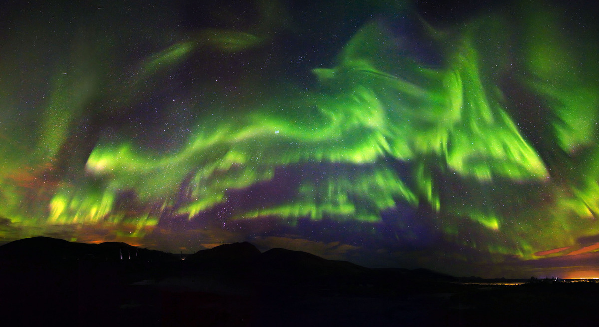 Aurora Borealis Images Resemble Huge Outstretched Phoenix Rising Above Iceland Slide_479512_6558498_free