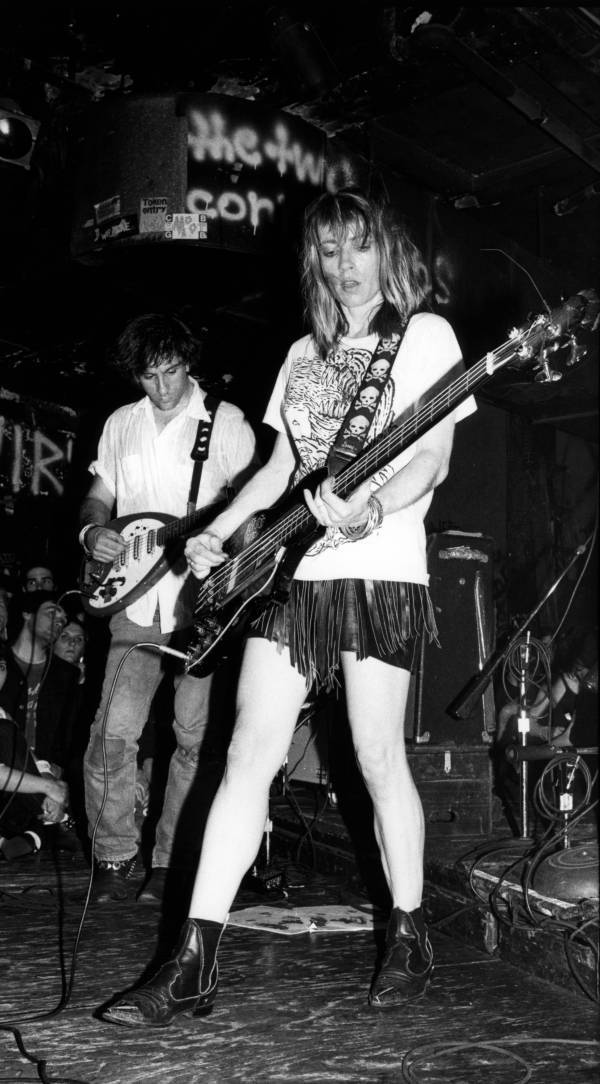 Tus fotos favoritas de los dioses del rock, o algo - Página 12 R-KIM-GORDON-STYLE-large