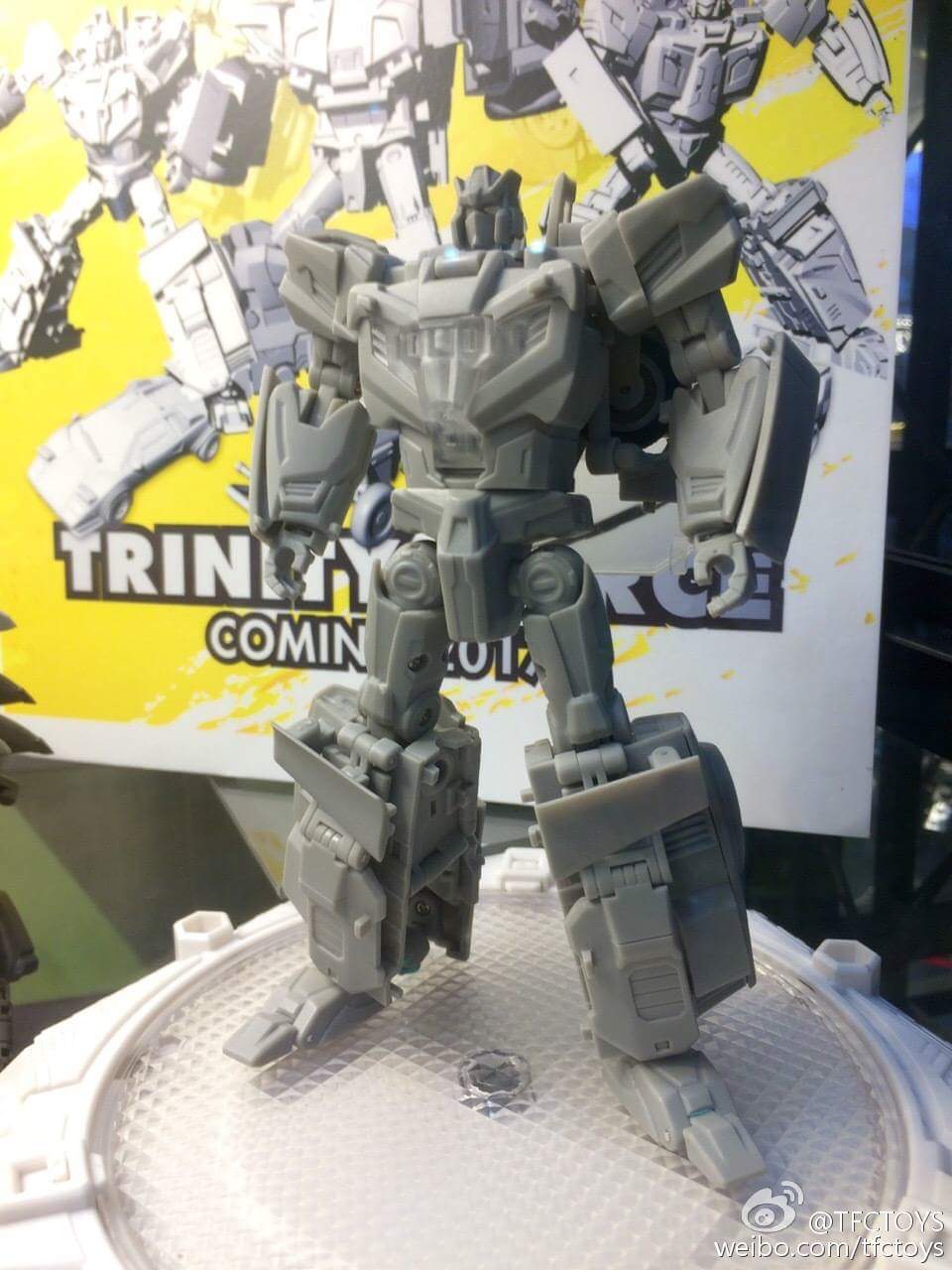 [TFCtoys] Produit Tiers - Jouet Trinity Force aka Road Caesar (Victory) 06RUekVM