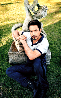 Robert Downey Jr 09CFh3Q8