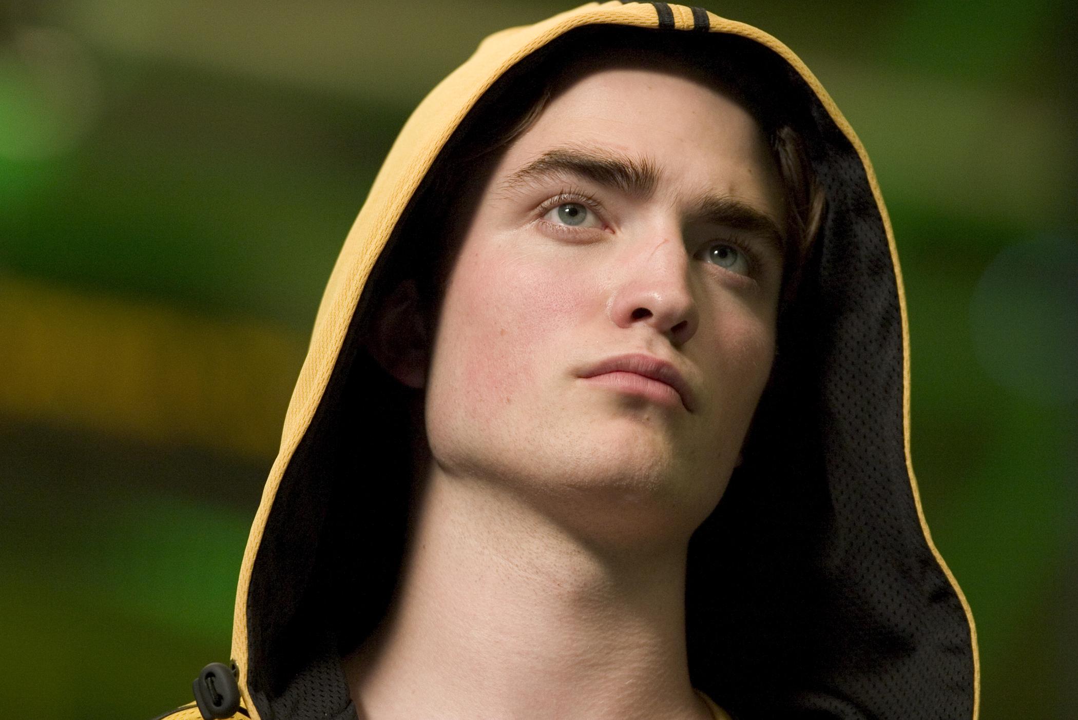 12 Enero - Magníficos Stills de Rob omo Cedric Diggory, ahora en HQ!!!! 0D0bDo7P