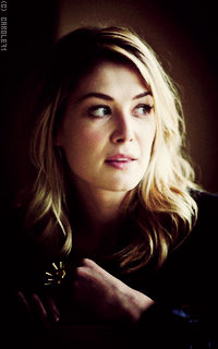 Rosamund Pike 0b7TfQtt