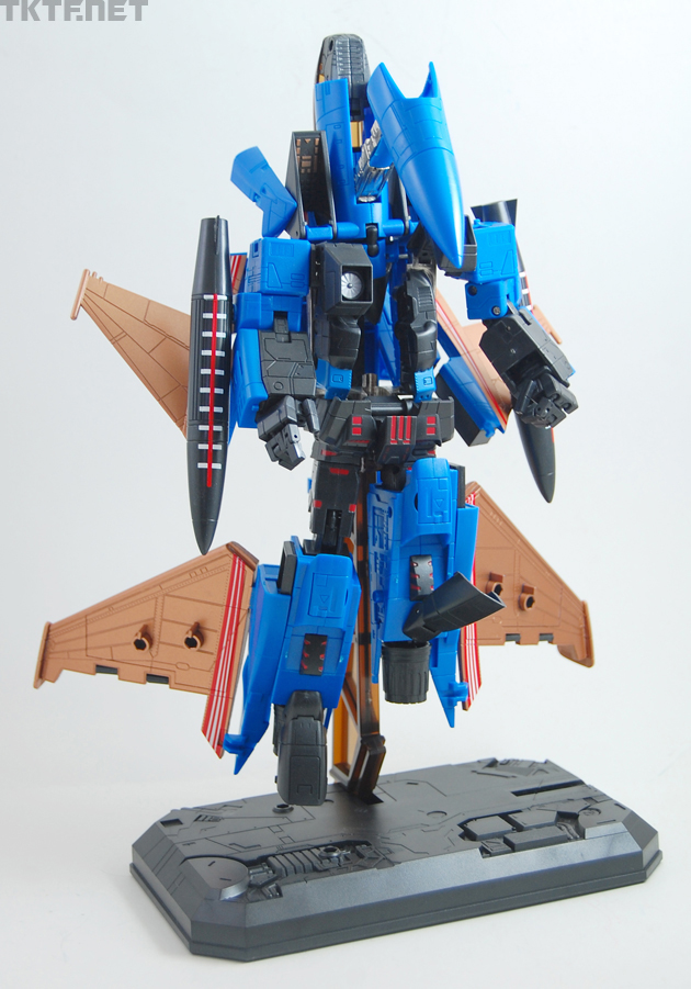 [Masterpiece Tiers] IGEAR PP03E ELEGY aka DIRGE - Sortie Juillet 2011 0dO0vsAE