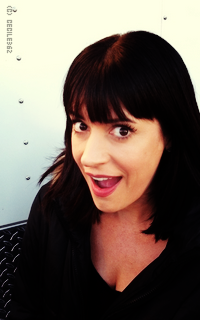 Paget Brewster 2B0YYShe