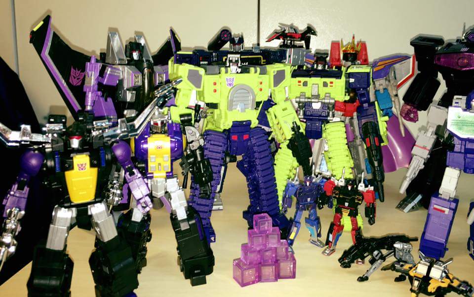 [Toyworld] Produit Tiers - Jouet TW-C Constructor aka Devastator/Dévastateur (Version vert G1 et jaune G2) - Page 3 2S7D8BiE