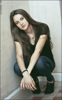 Shailene Woodley 2cHjCEDX